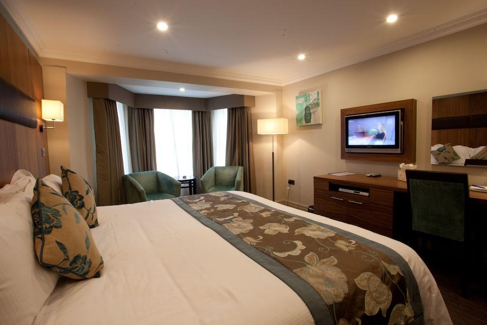 แคลเรียน คอลเลคชั่น โฮเต็ล เชลเทนแนม Hotel Golden Valley ภายนอก รูปภาพ