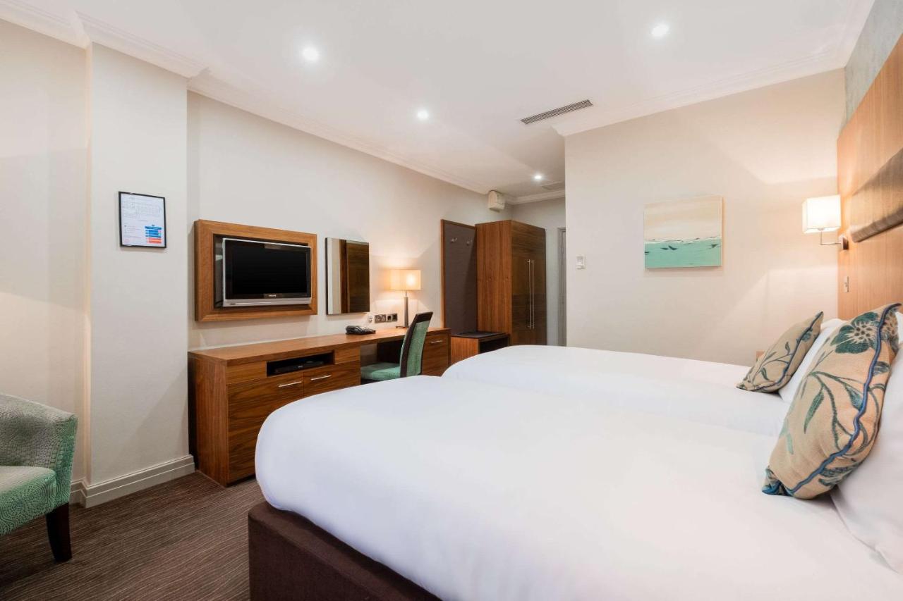 แคลเรียน คอลเลคชั่น โฮเต็ล เชลเทนแนม Hotel Golden Valley ภายนอก รูปภาพ
