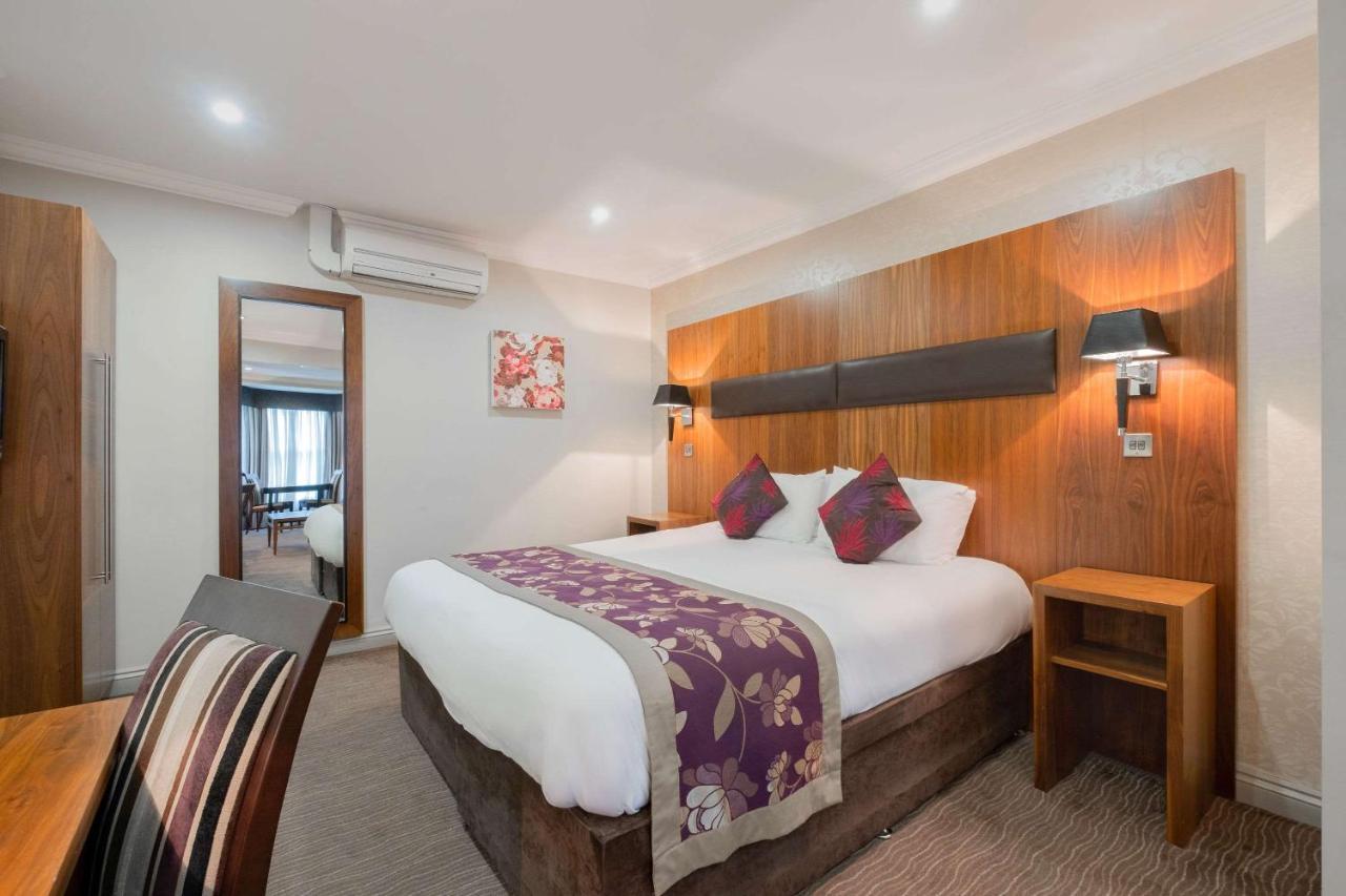 แคลเรียน คอลเลคชั่น โฮเต็ล เชลเทนแนม Hotel Golden Valley ภายนอก รูปภาพ