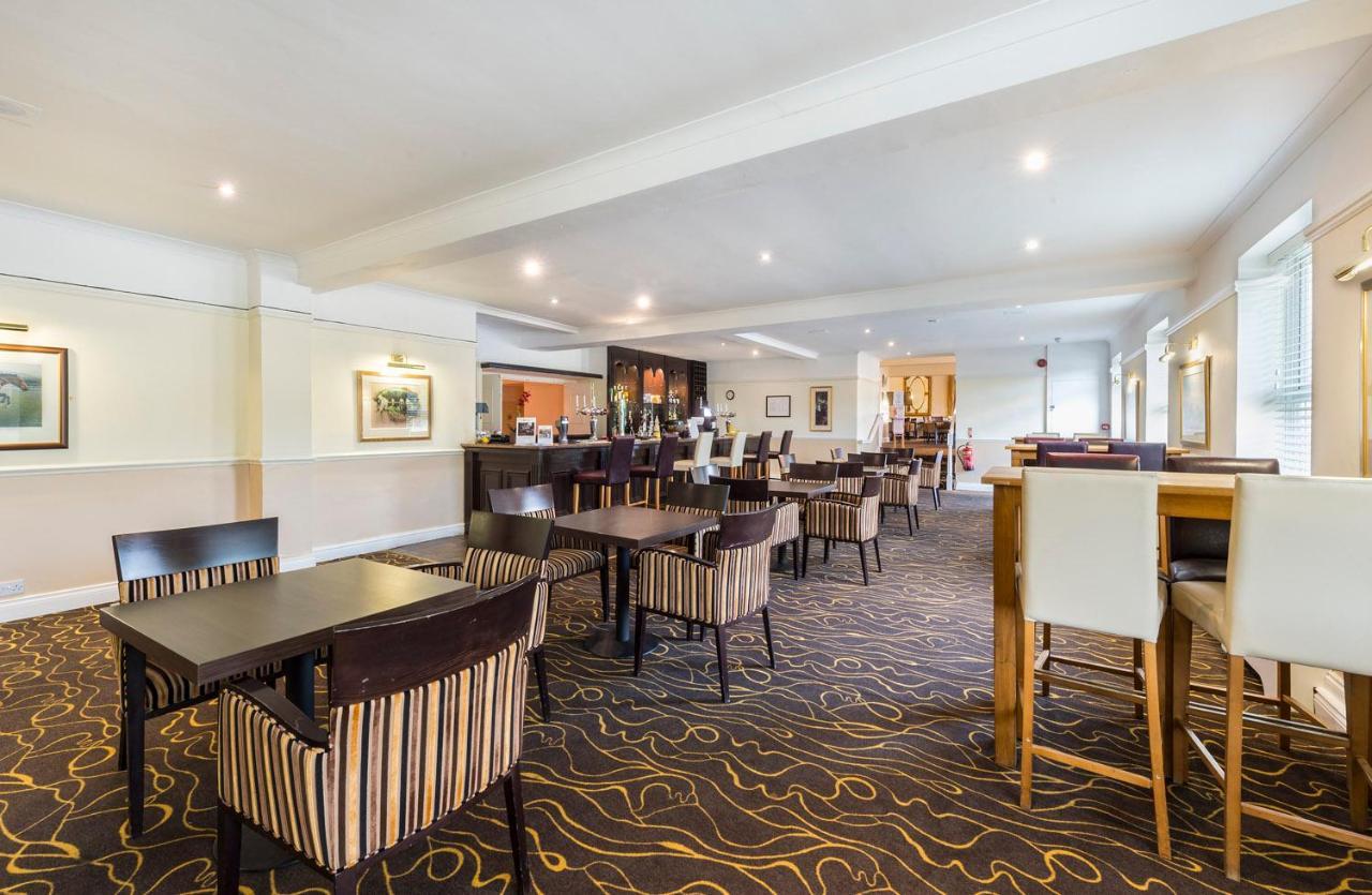 แคลเรียน คอลเลคชั่น โฮเต็ล เชลเทนแนม Hotel Golden Valley ภายนอก รูปภาพ