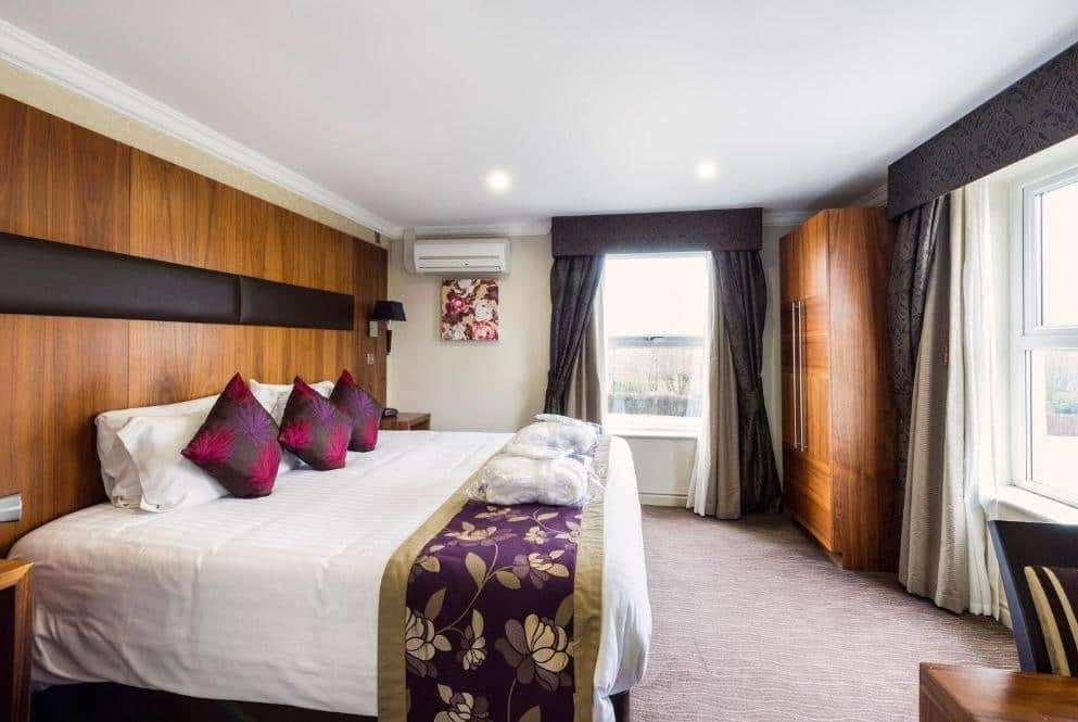 แคลเรียน คอลเลคชั่น โฮเต็ล เชลเทนแนม Hotel Golden Valley ห้อง รูปภาพ